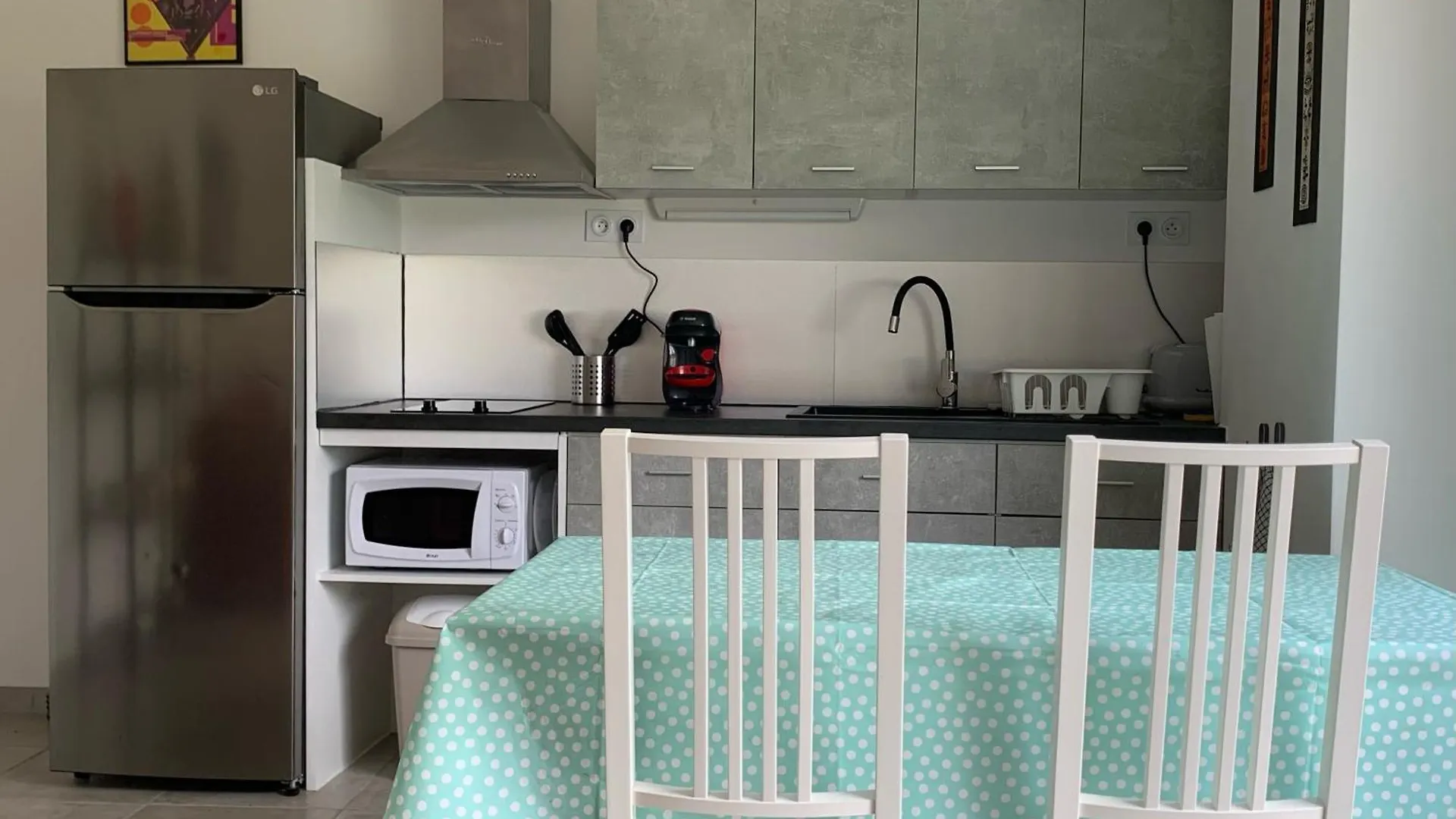 Maison Independante Dans Mas Provencal Avignon Holiday home