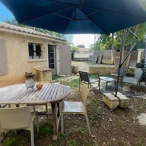 Hébergement de vacances Jolie Petite Maison - Montfavet, Avignon
