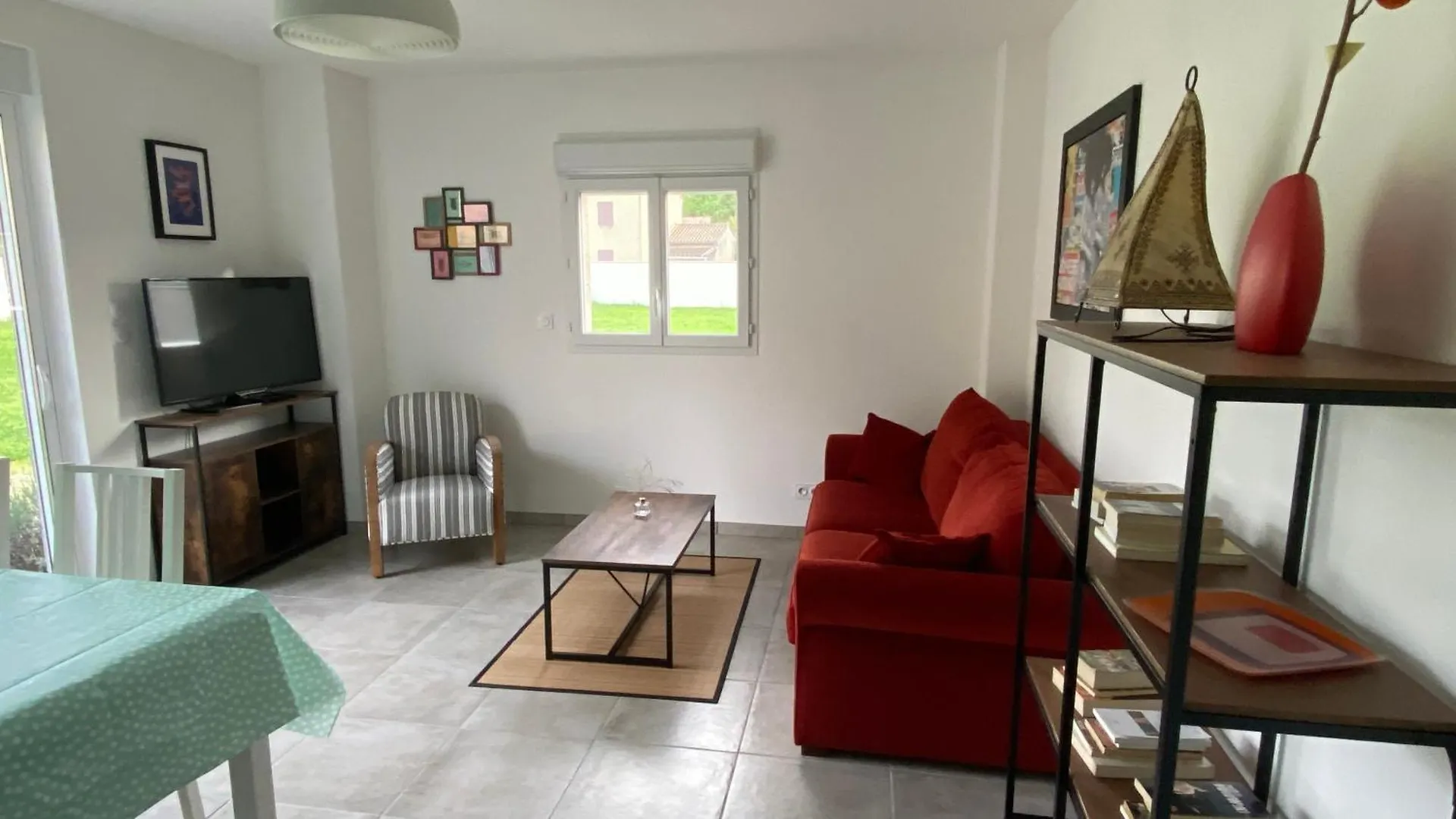 Maison Independante Dans Mas Provencal 아비뇽